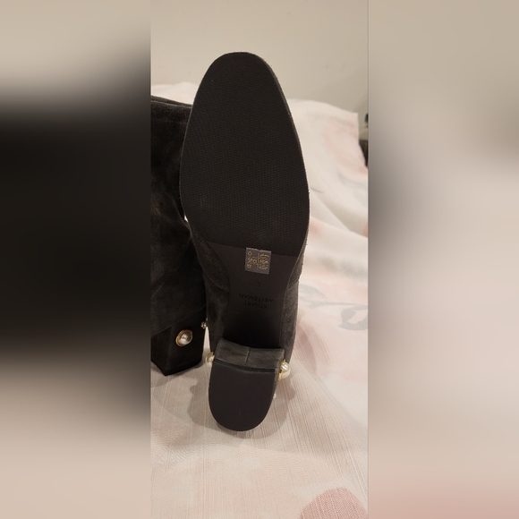 Stuart Weitzman Siggy 60 Pearl Suede booties - Picture 3 of 5